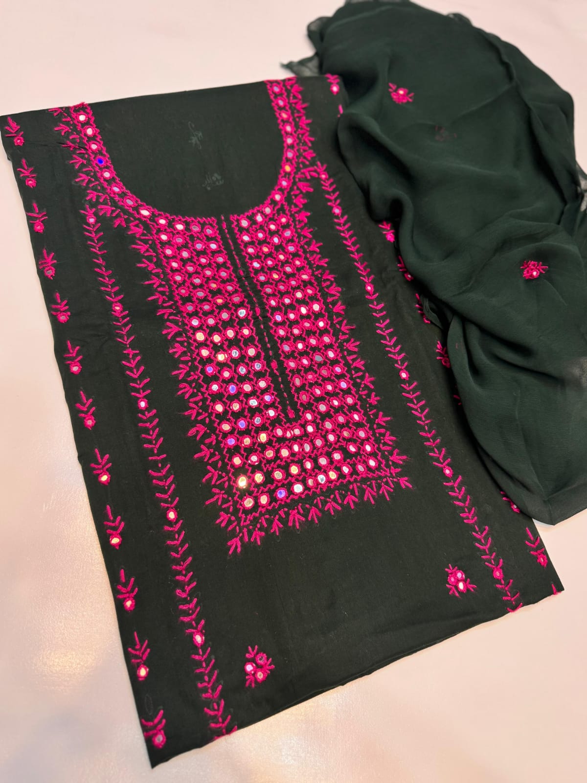 HAND EMBROIDERED LAWN PAKA SHEESHA DRESS